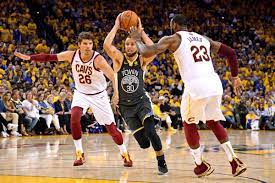 #528 cleveland cavaliers thursday, april 15, 2021 at 8:05pm edt quicken loans arena, cleveland written by roberto arguello. Warriors Vs Cavaliers 2018 Odds Desperate Cleveland Home Underdog In Game 3 Of Nba Finals