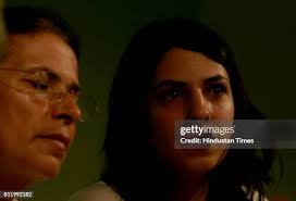 371 Brother And Sister Crying Stock Photos, High-Res Pictures, and Images