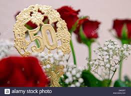Da oltre 50 anni fiori francioli di trieste è il fiorista di fiducia per ogni tua occasione: Bouquet Di Fiori A Nozze D Oro O Cinquantesimo Compleanno Foto Stock Alamy