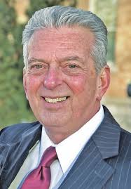 Ashland Crowd Wants Fix On Lewelling