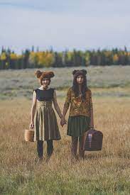 Funny Friendship Girlfriends Hold Hands Love Paddock Autumn Colours Picnic Funny Hats Quirky Sweet Friend Style Moonrise Kingdom Fashion