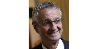 Ancien chef de service hospitalier en gériatrie