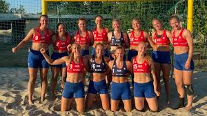 Volleyball sand zum kleinen preis hier bestellen. Tradia On Twitter The Norwegian Beach Volleyball Girls Wanted To Play In These Shorts Instead Of In Bikini Bottoms Which They Found Too Revealing But Were Threatened By The Ec Tournament Organizer