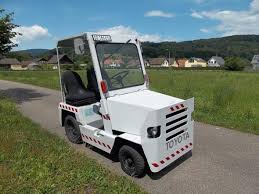 Den führerschein bezahlt alex' mutter, wenn er nicht mit dem rauchen anfängt. Welche Fahrzeuge Darf Man Mit Dem Traktorfuhrerschein Fahren Und Ab Wann Kann Man Ihn In Der Schweiz Machen Auto Und Motorrad Fuhrerschein Fahrzeug