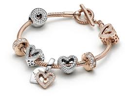 Pasūtījumiem virs 49 eur piegāde ir bez maksas. Pandora Slashes 20 Off Prices For Black Friday And The Disney Charms Are Included