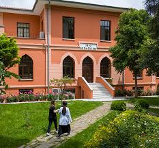 Bezmialem Vakıf Üniversitesi | Sağlıkta Geleceğe Adım Atın