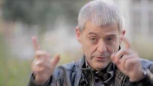 Trois dimensions (2012)