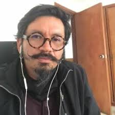 Stream César Paredes: «La historia de los medios en Colombia está ligada al  poder» by Parresía Online