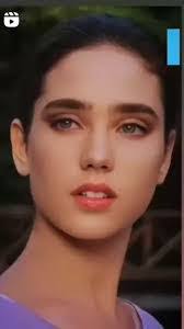 Jennifer Hannan's Instagram, Twitter & Facebook