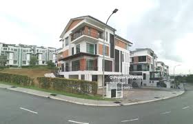 View property details, amenities and facilities, points of interests, and transaction history now. Kingsley Hills Putra Heights Subang Jaya Putra Heights Corner Lot Semi Detached House 5 1 Bedrooms For Sale Iproperty Com My