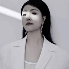 K-ICM phủ nhận cấm Jack hát loạt hit cũ; Diễn viên Ngọc Lan chỉ trích 'đom  đóm' thất học