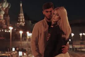 Идиотское поведение». Таджикского блогера выдворят из России за имитацию  секса - Газета.Ru