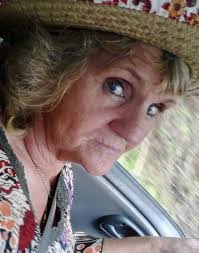 Renee Goad's Instagram, Twitter & Facebook