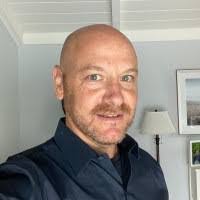 Andrew Holtzclaw's Instagram, Twitter & Facebook