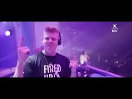 Linkin Park In The End Mellen Gi Tommee Profitt Remix Bass Boosted Luis Fonsi Ft Daddy Yankee Despacito Hardstyle Bootleg Youtube Daddy Yankee Despacito Daddy Yankee Daddy