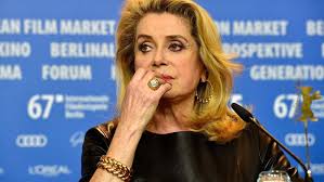 For a generation the name catherine deneuve has been synonymous with elegance, beauty and intelligence. Catherine Deneuve Aktuelle Themen Nachrichten Bilder Stuttgarter Zeitung