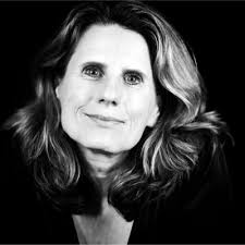 Na een maandenlange intensieve samenwerking met Spirited Union Distillery  Ruben Maduro Rogier Post kunnen we met trots de Loft House rum presenteren.  Deze gelimiteerde bruine rum is speciaal…