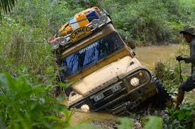 The camel trophy was a 4*4 endurance competition/expedition. Sumatra Camel Trophy Ein Tribut An Die Offroad Olympiade