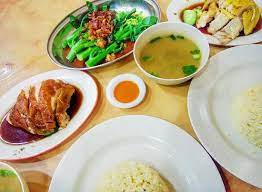 Part 2/2 of chee meng chicken rice restaurant, old klang road on the way to midvally megamall, petaling jaya, if you use the jalan klang lama, you will. Ayam Goreng Is On The Bottom Left Corner Tauhu Kukus Is On The Center Of The Table Picture Of Nasi Ayam Hainan Chee Meng Kuala Lumpur Tripadvisor