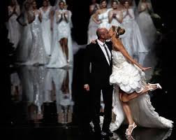The movement could present a leftist case for. Brautalarm Bei Kleider Kunstler Elie Saab