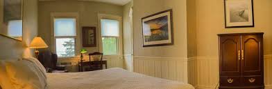 The brewster inn offers gourmet dining in three candlelit rooms adorned with silver and crystal. The Brewster Inn Restaurant 6 Ledyard Ave Cazenovia Ny 13035 Usa