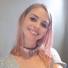 Jenna Crossley's Instagram, Twitter & Facebook