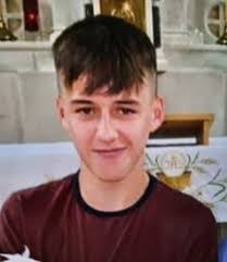 Ross Wray's Instagram, Twitter & Facebook