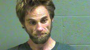 Metro burglary victim tracks down and detains suspect