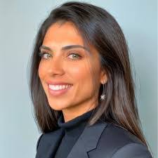 Terri Ramsay's Instagram, Twitter & Facebook