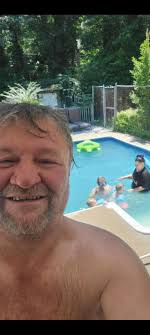 Looks like little Glenn's birthday party was a success! 🥳🎉 Frok Amy's  photos it seems they all had a great time. But… did anyone else notice that  none of the siblings or