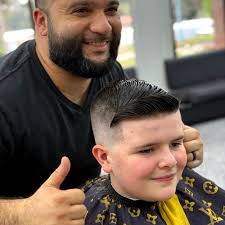 TOP 10 BEST Barber Shop in Valrico, FL