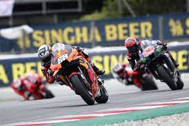 Three seconds of penalty had been inflicted on fabio quartararo at the end of the grand prix of catalonia for having passed on the green . Motogp In Barcelona 2021 Ktm Fahrer Oliveira Siegt Strafe Gegen Quartararo