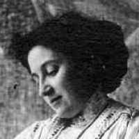 Helen Maas's Instagram, Twitter & Facebook