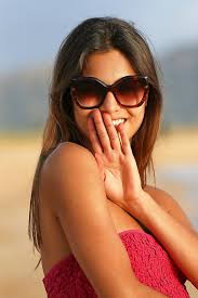 Something that has always intrigued me, though, is the fact that a pair of sunglasses that works really well on one person can end up looking totally … Staycation Cat Eye Sunglasses Free People