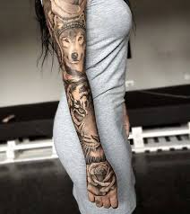 Black And White Sleeve Tattoo Black And White Sleeve Tatuagens Meninas Tatuadas Tatuagens Da Moda