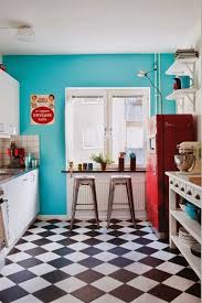 Memiliki rumah minimalis yang modern dan indah merupakan dambaan setiap orang, karena pada dasarnya setiap manusia memiliki keinginan untuk memiliki sebuah rumah hunian yang nyaman dan sedap. 7 Contoh Lantai Keramik Vintage Hadirkan Suasana Lawas Lebih Intens Inspirasi Warna