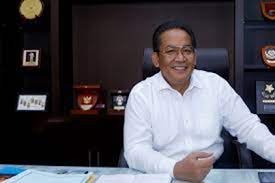 Nabi shalallahu 'alaihi wa sallam apabila merasakan sakit, meludah sedikit di tangannya (tiga kali) dengan membaca qulhuwallahu ahad dan mu'awwidzatain (an nas dan al. Rehab Hukuman Pelaku Narkoba Atas Diri Sendiri Faktapers Id