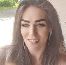 Luffy and Boa Hancock become sisters