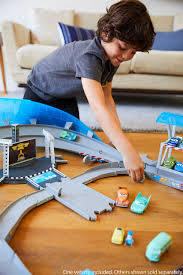 Disney Pixar Cars 3 Ultimate Florida Speedway Track Set Read More At The Image Link Note Amazon Affiliate Link Disney Pixar Cars Disney Pixar Speedway