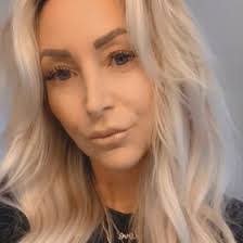 Tara Bingham's Instagram, Twitter & Facebook