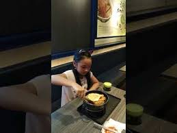 Mengunjungi restoran mujigae rasanya kurang lengkap jika belum mencicipi nasi goreng keju dalam menu cheese kimchi nasi goreng ala kaki lima umumnya tampil sangat sederhana. Aku Makan Dulu Ya Wkwkwk Di Mujigae Jangan Ngiler Yaa Nasi Goreng Kimchi Mozzarela Youtube
