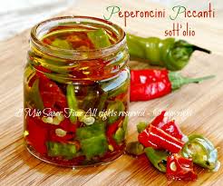 Come conservare i peperoncini sott'olio. Peperoncini Piccanti Sotto Olio Croccanti E Senza Muffe