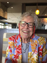 Renee Breslin's Instagram, Twitter & Facebook