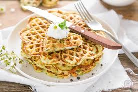 Feta Zucchiniwaffeln Das Kuchengefluster Rezept Zucchini Waffeln Rezepte Essen Und Trinken