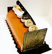 Nicolas Schmitt On Instagram Bon Debut De Soiree Ig Patisserie Pastry Nicolaspatissier Pastryporn Pastrychef Patissier Buc Log Cake Cake Buche De Noel