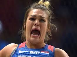 "Pa tako je, jebem ti mater u kurac!" Zaderala se Sandra po ulasku u  povijest