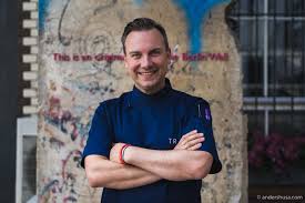 Starkoch hat 80 prozent weniger umsatz. Restaurant Tim Raue Click Here To Read More