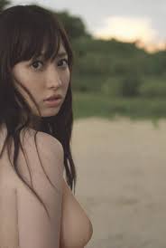 ちょwwwAKB48の小嶋陽菜のおっぱいや乳首が丸見えになってるぞww - 8/22 - ３次エロ画像 - エロ画像