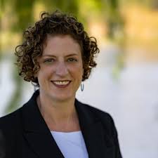 Shouk is now franchising! Plant-based is exploding, and Shouk helped to  light the fuse. Over the last five years we've built a cult brand that's  helping to reshape how America eats. Now,