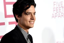 Here are 32 celebrities and their natural hair color. How To Get Five Feet Apart Star Cole Sprouse S Cool Hairstyle